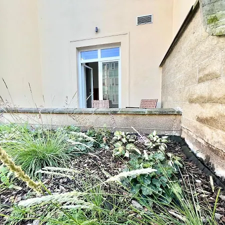 Karlin With Balcony And Parking Διαμέρισμα Πράγα